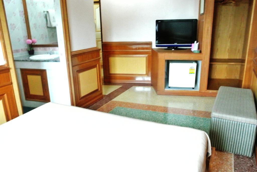 Rose Garden Hotel Phranakhonszi Ajutthaja Szoba fotó